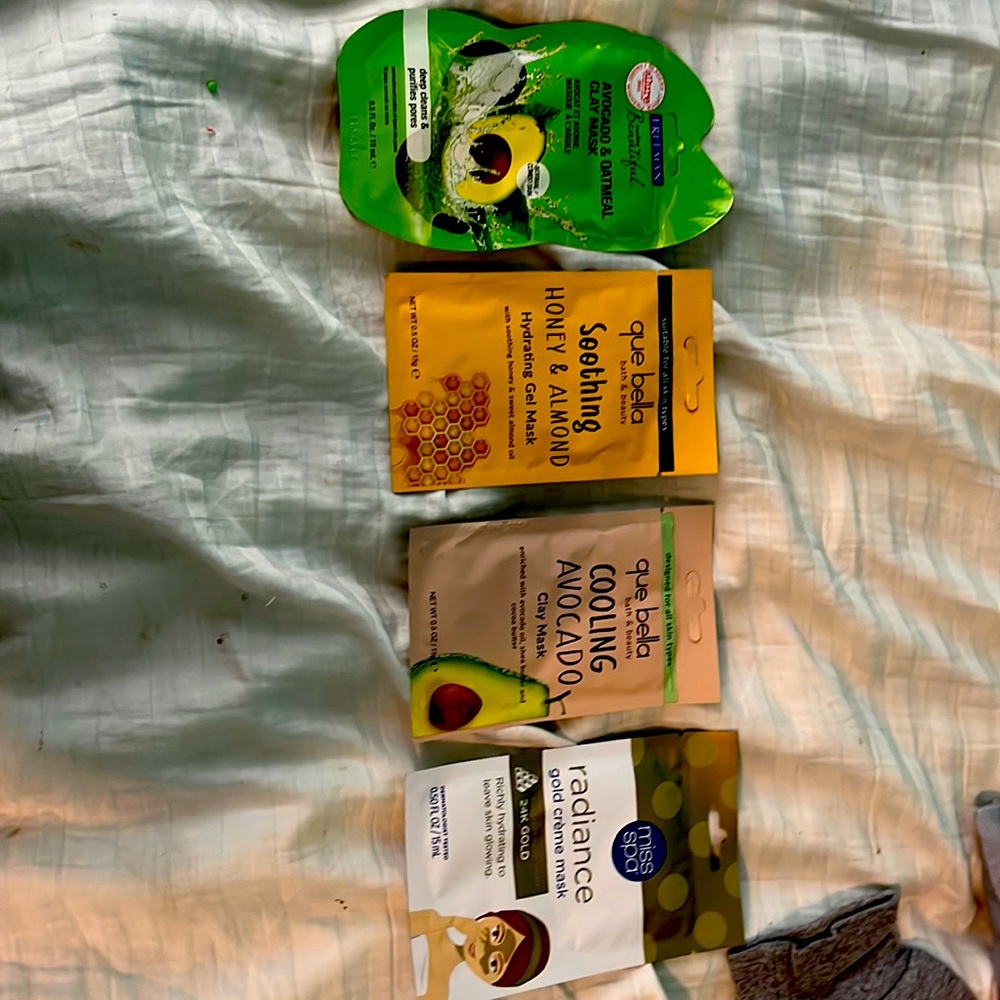 gold mask, avocado and oatmeal,cooling avocado,and soothing honey and almond